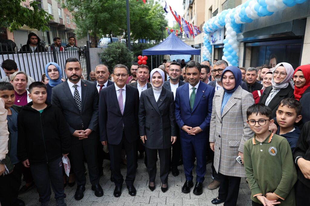 Evleneceklere Büyük Destek Bağcılar Belediyesi Çeyiz Evi açıldı